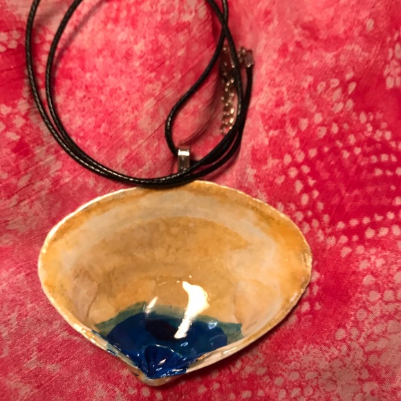 Seashell Necklace - Picture 9 of 13